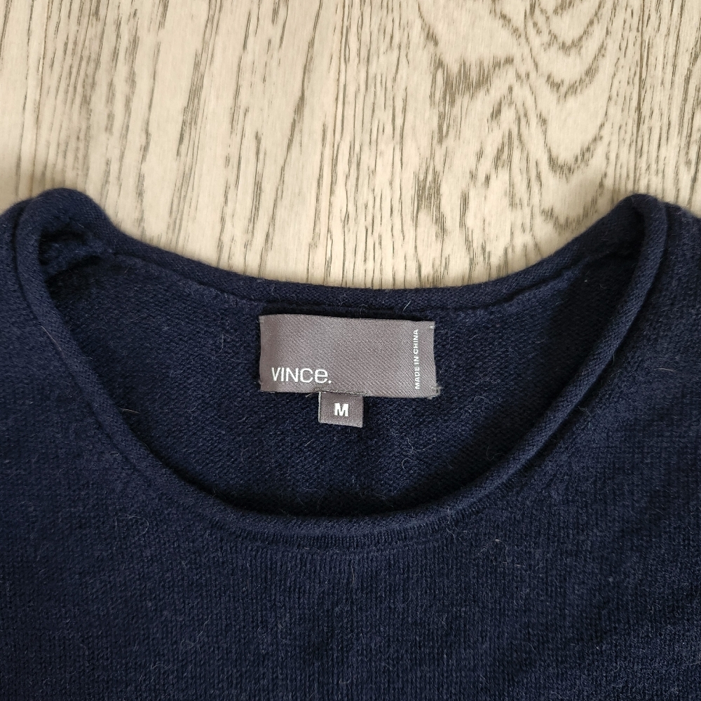 Vince Men's Sweater in Navy and Brown Stripes Medium - Picture 3 of 7